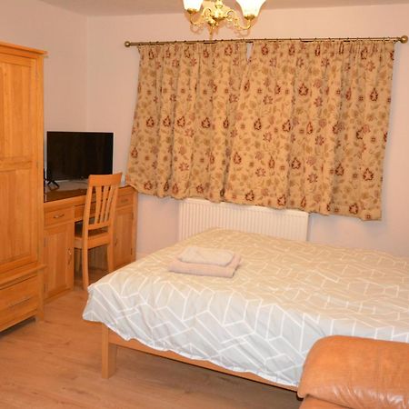 Large Ensuite Room Oxford Exterior photo